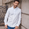 Tee Jays perfekt Oxford skjorte Herre, er garment washed, giver et blødt look. Det faconsyede snit med box pleat på ryggen fremstå den klassisk, afslappet.