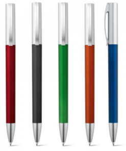 Elbe kuglepen med klip flot finish, Kuglepen med drejemekanisme, metalklip og metallic finish. Fås i et bredt udvalg af farver. Blå blæk. ø10 x 140 mm.