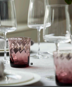 Lyngby glas Vienna vandglas 4 farver De mundblæste vandglas har et blødt optisk spiralmønster og egner sig godt til borddækning