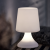 Villa Collection loungelampe i hvid. Flot genopladelig LED-lampe med varmt hvidt lys