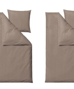 Södahl Sengetøj Tiles, Sov i udsøgt damasksengetøj, det klassiske sildebensmønster vævet ind i stoffet, et look vil få sengen til at føles ekstra luksuriøs. 