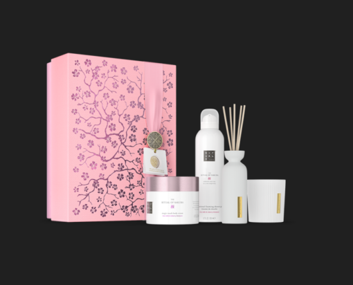 Rituals Sakura pakke i Large, dette vidunderlige gavesæt er den perfekte gave til en ven, et familiemedlem, eller hvis du vil forkæle dig selv!