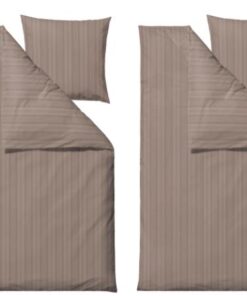 Södahl Nobel sengesæt, Oplev den ultimative hotelstemning og luksus i dit eget soveværelse med det damaskvævede og elegante striber. 2 størrelser, 4 farver