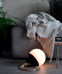 SACKit light 150, Lys skaber liv og stemning. Det er omkring lyset, at vi samles, og her vi føler os trygge og forlængere de sene timer på terrassen.