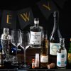 Champagnegin med glas og bobler
