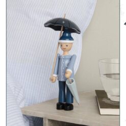 Kay Bojsesen ole lukøje Smukt iført lyseblå natskjorte