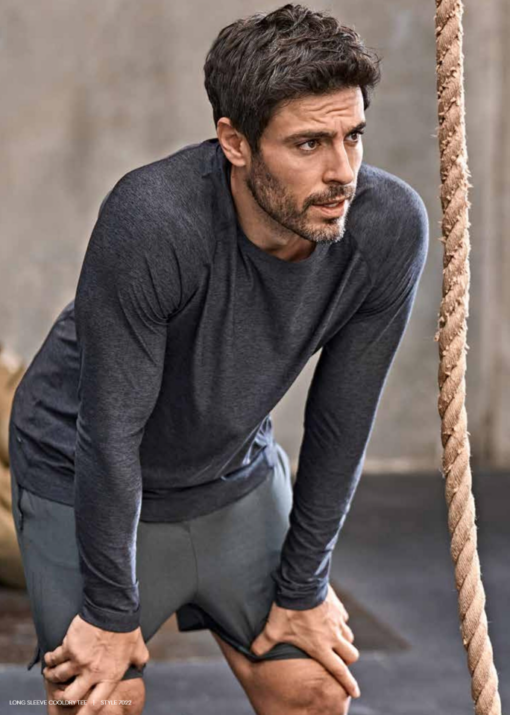 Tee Jays long sleeve Cooldry Tee D/H, er med flade sygninger sikrer den bedste komfort. T-shirten. Figursyet pasform med ekstra stretch, bedre bevægelse. .