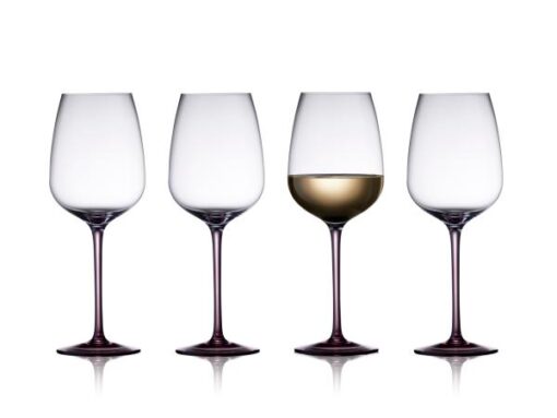 Lyngby glas Vienna vinglas i 4 farver, de mundblæste glas har et blødt optisk spiralmønster og egner sig godt til borddækning i hverdagen, festliget lag