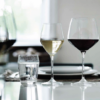 Holmegaard perfection vinglaspakke 18 stk. Giv dig selv og dine gæster en fuldendt vinoplevelse. Er skabt med fokus på optimal og nænsom behandling af vin.