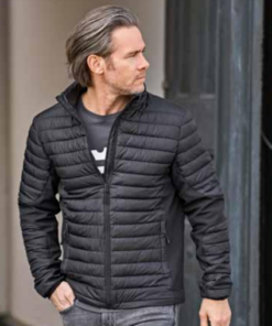 Tee Jays Crossover Jacket herre, denne model herre er inspireret af den stigende trend med at kombinere forskellige materialer til én style.