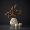 Morsø vase og fyrfadslys i hvid, er en af nyheder fra Morsø fra den fra Flame serien. Et meget flot og dekorativt sæt som passer ind rigtig mange steder