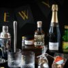 Air Mail med glas og bobler er en ægte rom-nytårscocktail der smager forrygende. Med bl.a. på dansk lys rom