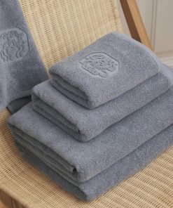 Georg Jensen XXL håndklæde pakke i farverne Ocean grey og light Oak . Størrelse: 4 stk. 40 x 70 cm, 4 stk. á 50 x 100 cm + 2 stk. á 70 x 140 cm
