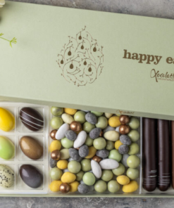 Xocolatl Golden eggs art 9 marzipan mix, 9 påskeæg, 6 marcipanstænger og et lækker dragémix af chokolademandler, lakridser og knasCa. 550 gr.