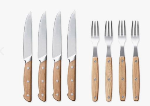 Morsø grillbestik Foresta sampak, her kan du vælge 8 eller 16 dele. Bestiksæt med 4 steakknive og 4 steakgafler. Velegnet til udskæring af bøf el. pizza.