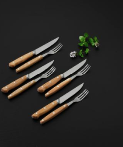Morsø grillbestik Foresta sampak, her kan du vælge 8 eller 16 dele. Bestiksæt med 4 steakknive og 4 steakgafler. Velegnet til udskæring af bøf el. pizza.