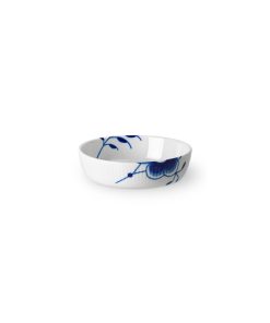 Royal Copenhagen blå mega 12,5 cm, alt godt kommer i små pakker, og det gælder også denne Blå Mega Riflet tallerken er ideel til desserter, små anretninger.