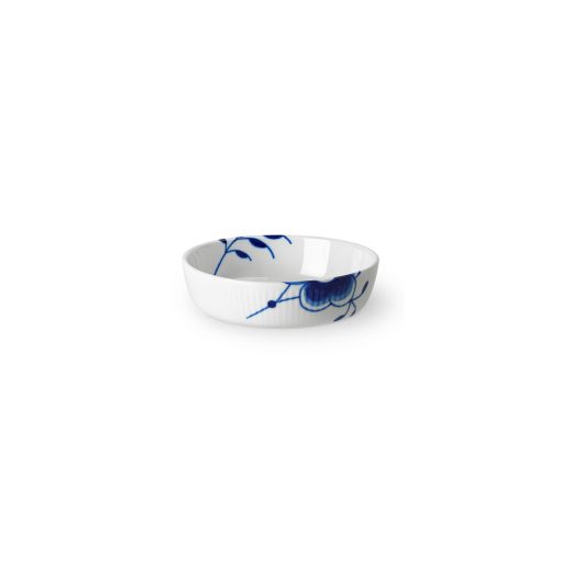 Royal Copenhagen blå mega 12,5 cm, alt godt kommer i små pakker, og det gælder også denne Blå Mega Riflet tallerken er ideel til desserter, små anretninger.