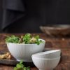 Pillivuyt skålesæt sampak, Plisse, Elegant sæt med en 20 cm skål og to 14 cm skåle i hvid porcelæn.Vil være et flot element på dagens bord.